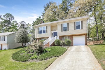 7809 Foxwood Dr Raleigh, NC 27615